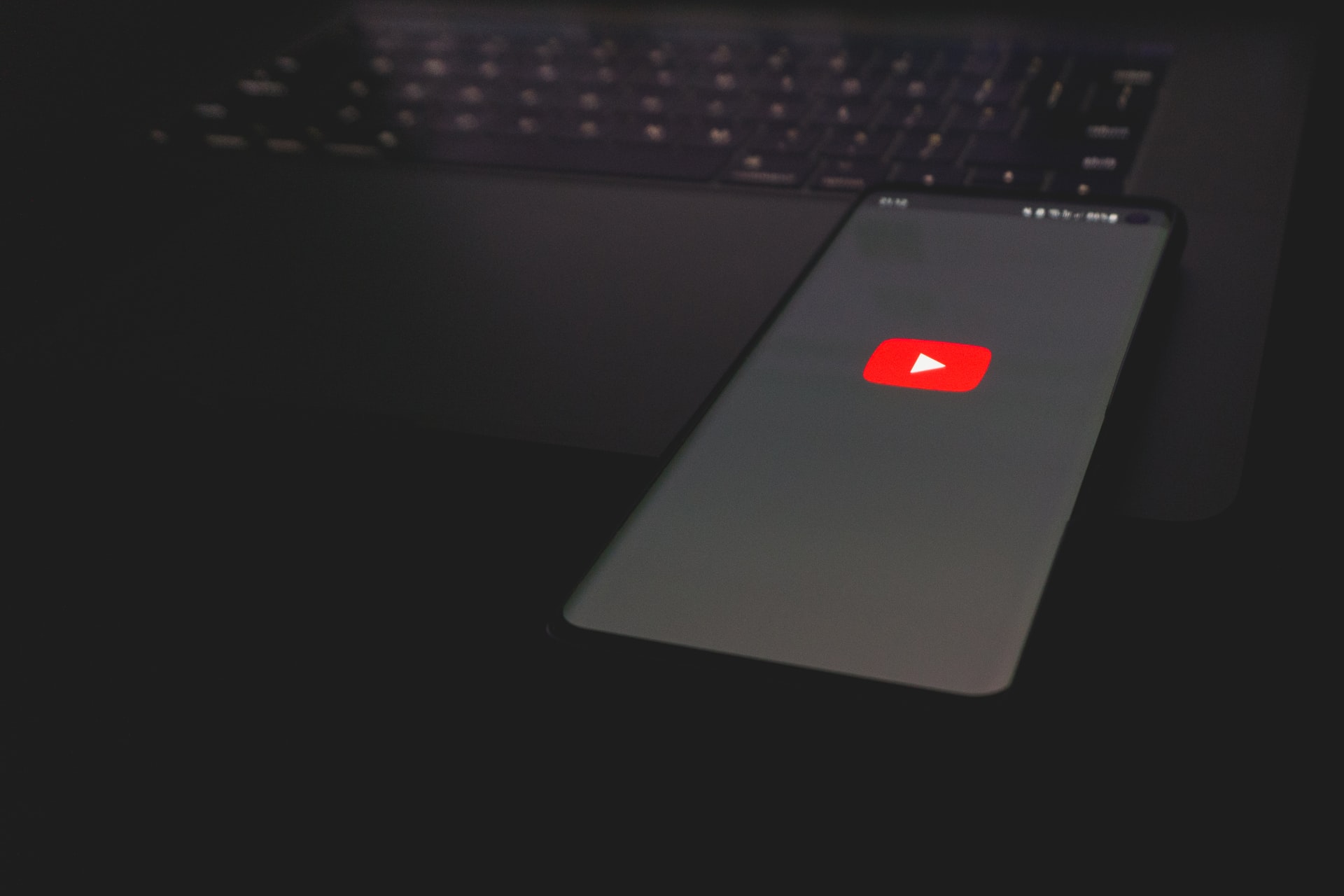 YouTube ha bloccato un canale che denuncia abusi dei diritti umani nello Xinjiang