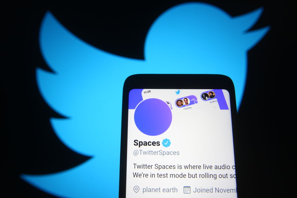 Twitter permetterà di aggiungere due co-conduttori agli Spaces