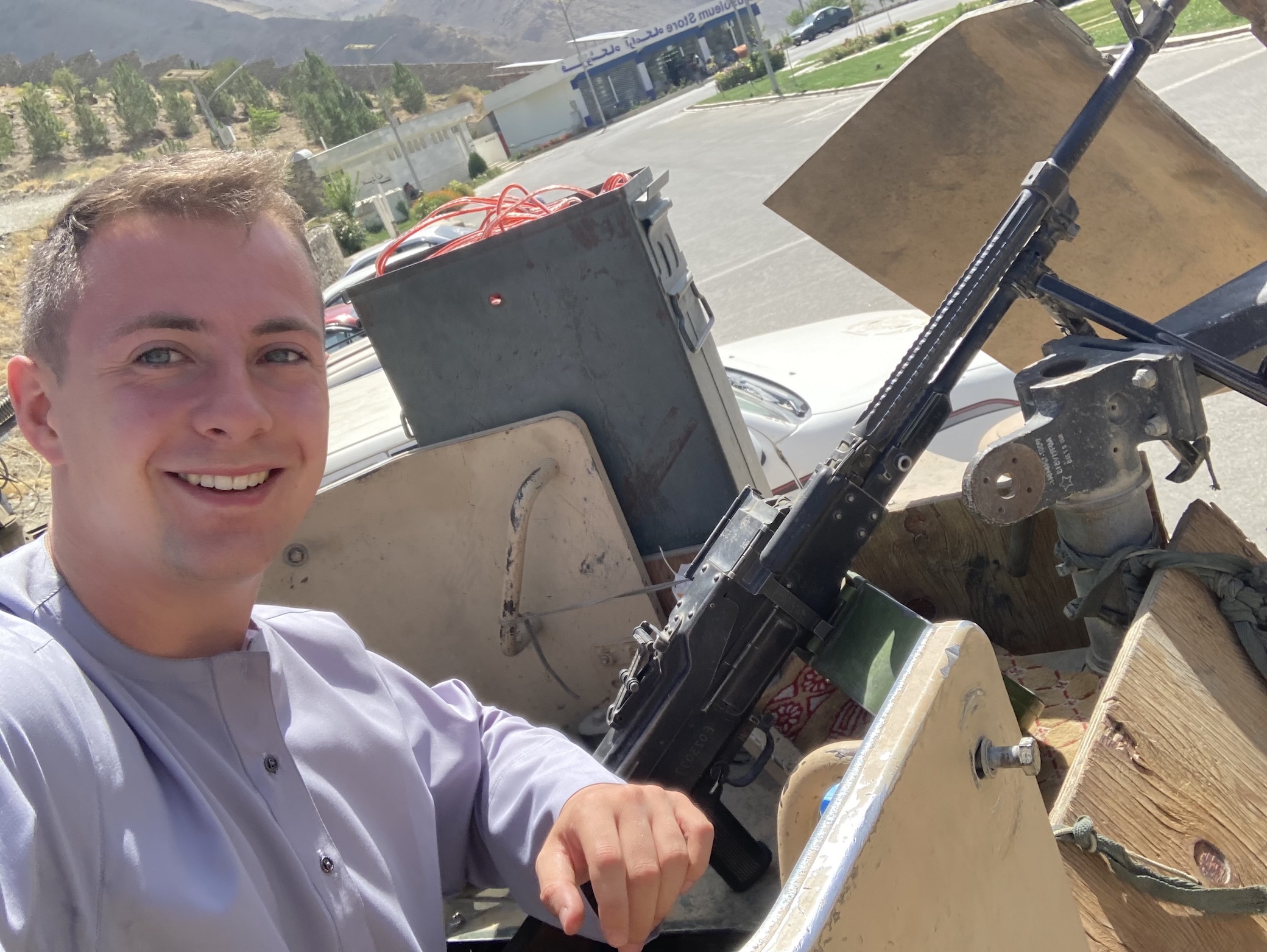 L’assurda vacanza in Afghanistan di un utente (pazzo) di 4chan