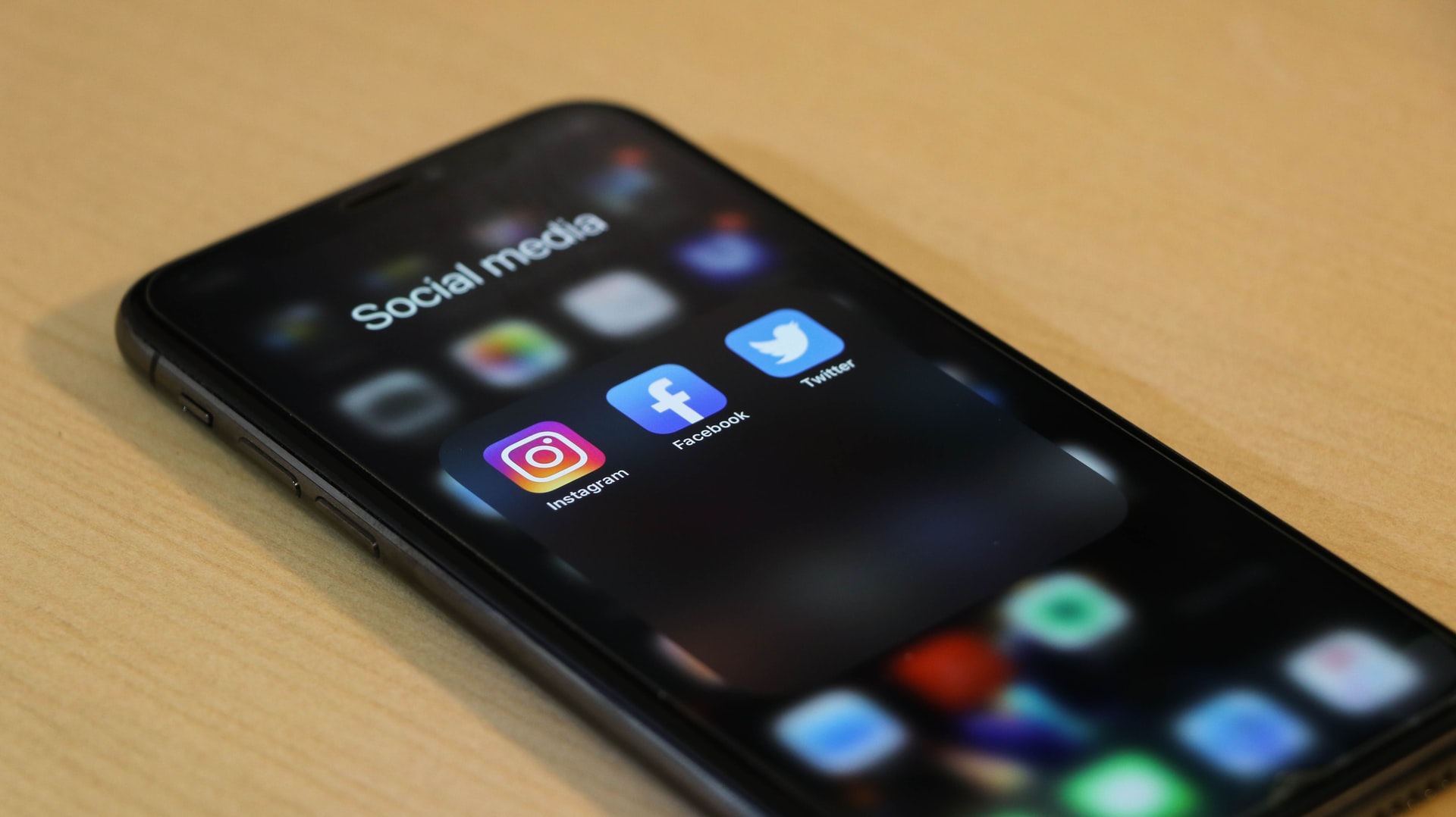 La giustizia americana ha rigettato due cause antitrust contro Facebook